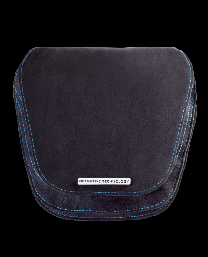 definitive_symphony_one_headphone_soft_case_studio_001